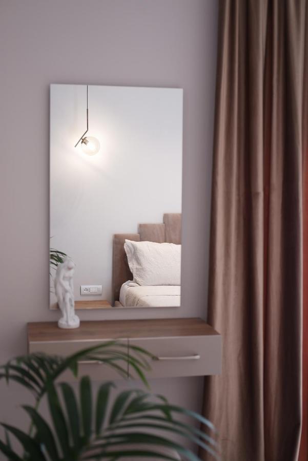 Seahana Apartment Himare Buitenkant foto