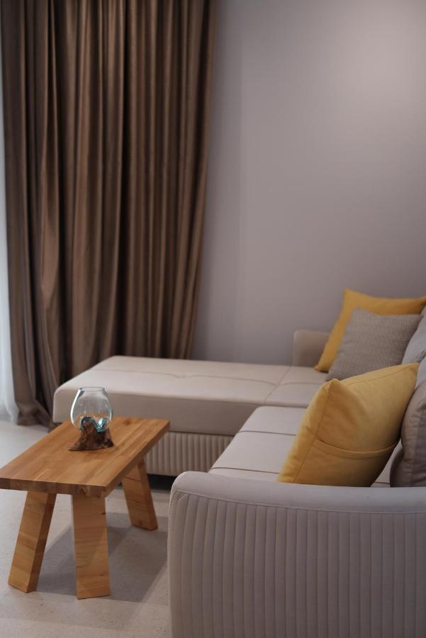 Seahana Apartment Himare Buitenkant foto