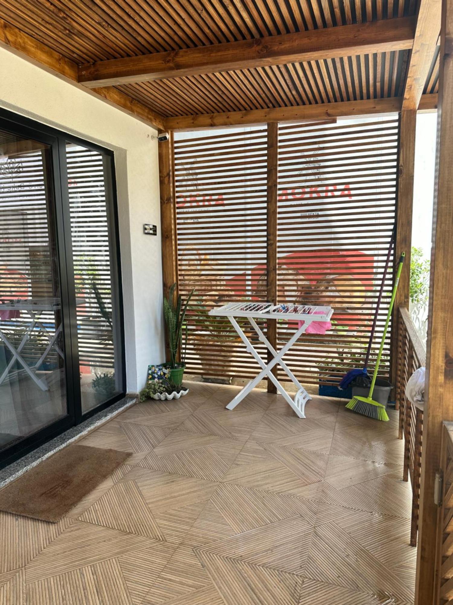 Seahana Apartment Himare Buitenkant foto